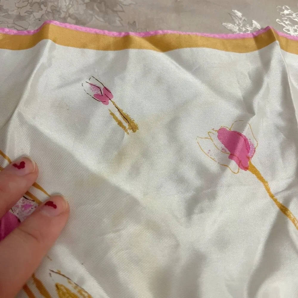 Vintage Vera Neumann Pink Tulip Scarf Gold Trim 21